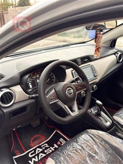 نيسان فيرسا